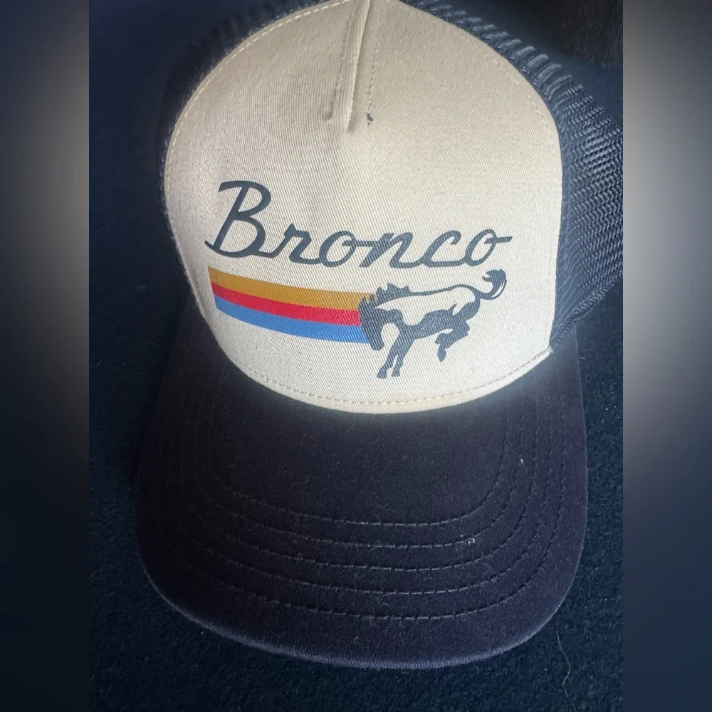 Ford navy&Cream Trucker Hat⭐️excellent condition⭐️ unisex⭐️adjustable⭐️like NEW